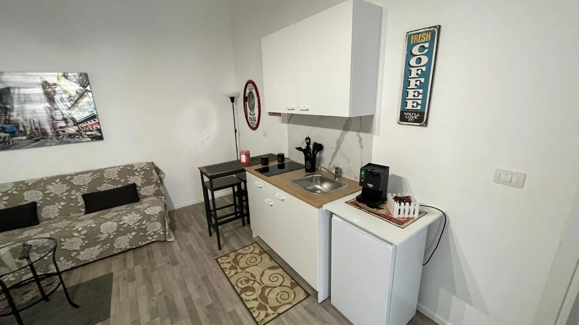 Plan B Apartment Naples Italy